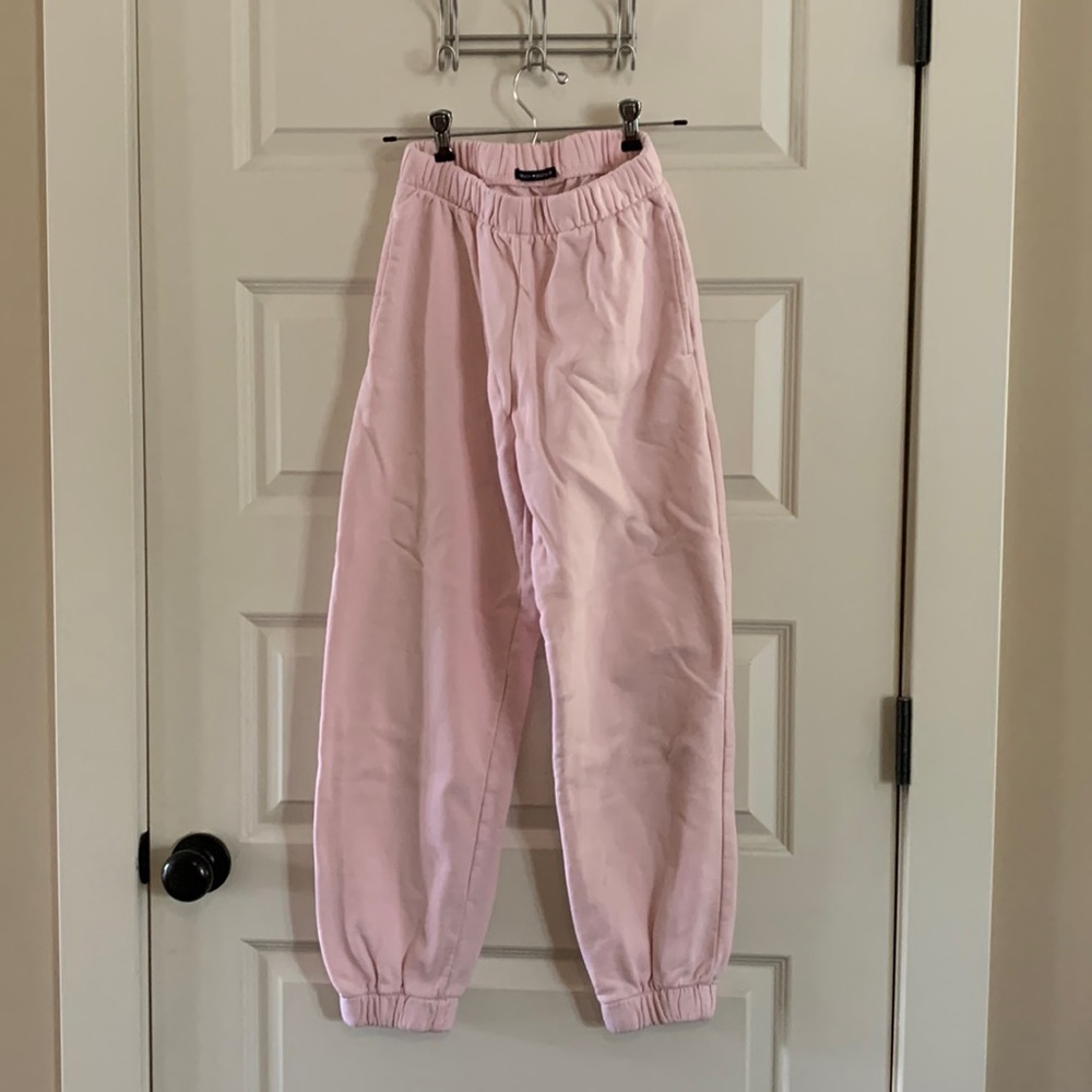 brandy melville rosa sweatpants blush pink